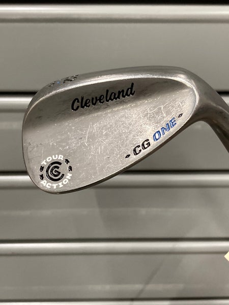 Used Men's Cleveland CG ONE Right Handed 52' Wedge | Steel Shaft