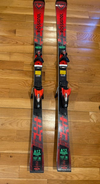 Unisex 2025 Rossignol Hero Athlete SL 157 cm Racing Skis With Bindings Max Din 12 (Used)