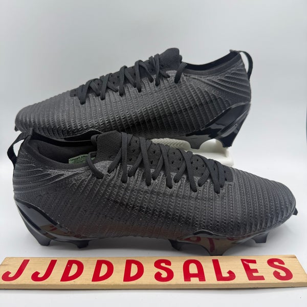 Under Armour Spotlight Pro Football Cleats 3028220-001 Triple Black Men’s Sz 13
New Without Box