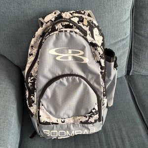Black Kids Unisex Large/Extra Large Boombah Backpack (Used)