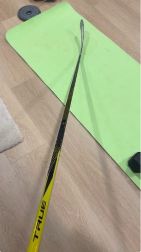 Senior True Catalyst 9x Right Handed Hockey Stick P92 100 Flex Pro Stock (New)