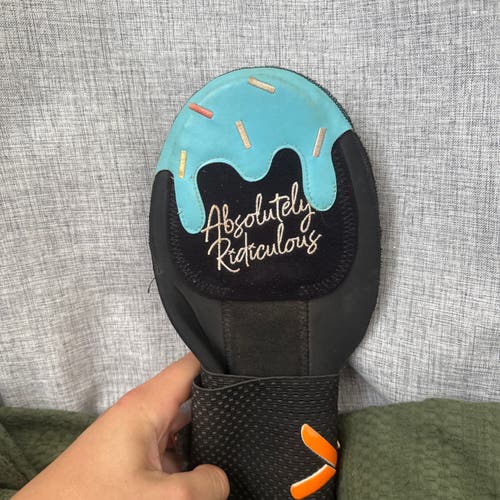 Black Senior Sliding Mitt (Used)