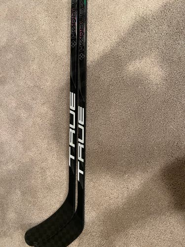 Senior True HZRDUS 9x4 Right Handed Hockey Stick P92 80 Flex Pro Stock (New)