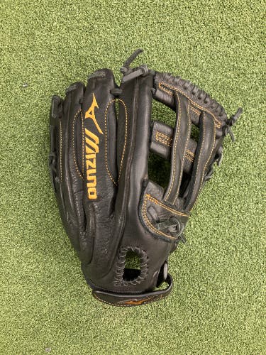13" RH Mizuno World Win Baseball Glove