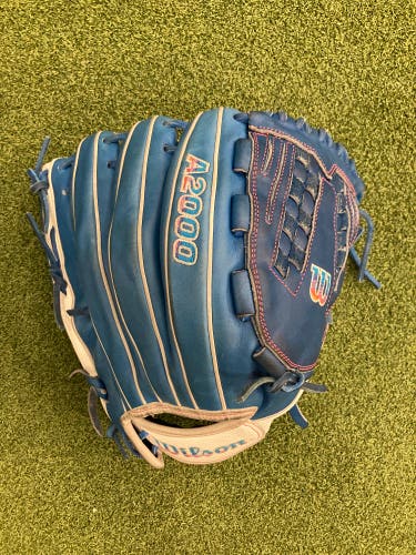 12.5" RH Wilson A2000 V125 Pro Stock Baseball Glove
