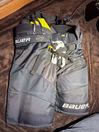 Junior Large Bauer Supreme Pro Hockey Goalie Pants (Used)