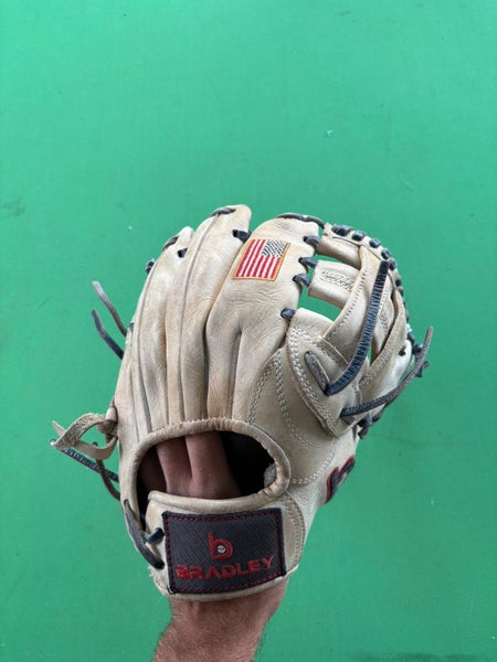 Brown Bradley Next Play RH Infield Baseball Glove 11.25"