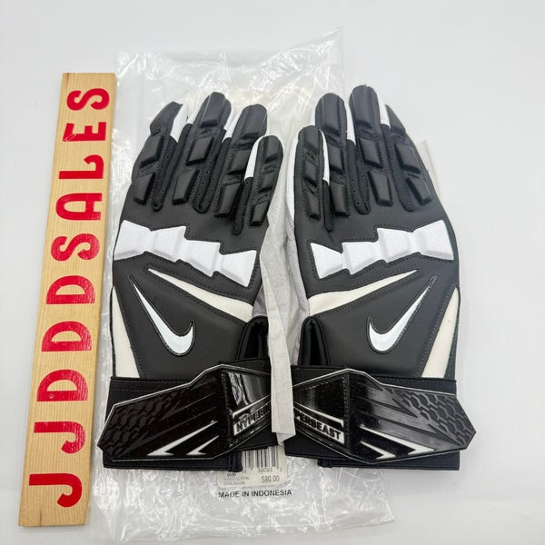 Nike Hyperbeast 2.0 Lineman NFL Football Gloves Promo Black White DX4516-017 Men’s Size XL
New