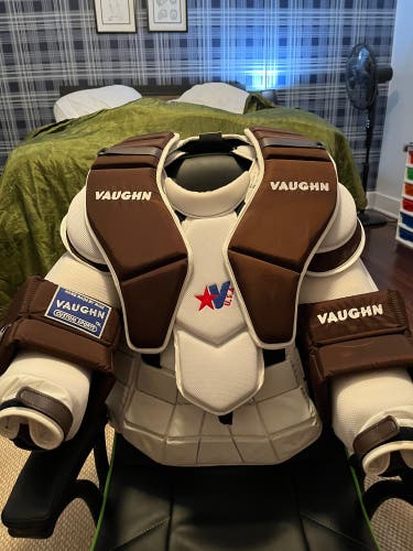 Vaughn Pro Spec Goalie Chest Protector Medium