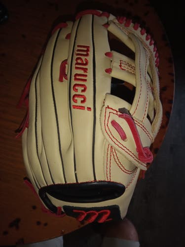 2023 Marucci RH Outfield Oxbow Baseball Glove 12.5" (New)