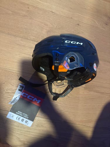 BRAND NEW Small CCM Tacks 720 Helmet