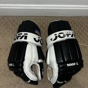 JOFA 9000 L 14" Hockey Gloves
Black/White Vintage Rare Excellent
Condition Palms