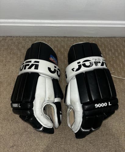 JOFA 9000 L 14" Hockey Gloves
Black/White Vintage Rare Excellent
Condition Palms