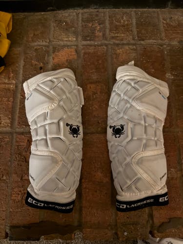 Medium Adult ECD Echo Arm Pads (Used)