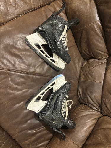 Black 2022 Bauer Supreme Mach Hockey Skates Regular Width 7 (Used)