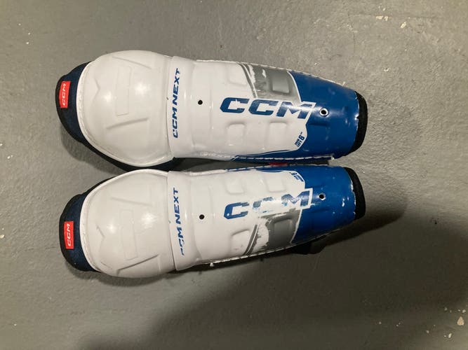 Junior CCM Next 8" Shin Pads (Used)
