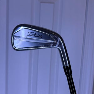 NEW Titleist T200 4 iron Right Handed Regular Flex Graphite Shaft