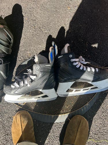 Bauer Vapor VOLT Hockey Skates Regular Width 7 (Used)