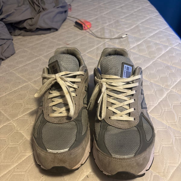 Gray Men's Size M 10.0 (W 11.0) Adult New Balance 990v6 Shoes (New)