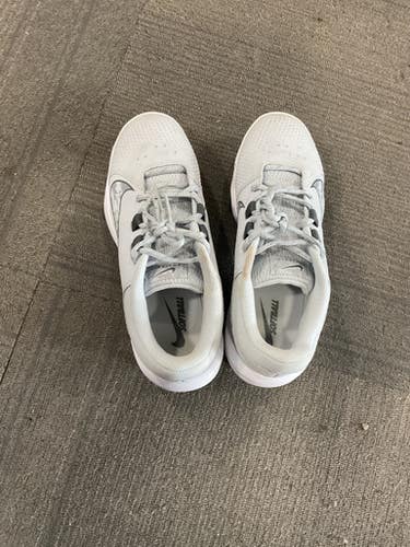 Used Nike SOFTBALL CLEATS BB/SB Cleats Grey Senior 8.5 11614-S000234964