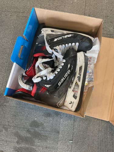 Used Bauer VAPOR X5 PRO Senior Hockey Skate Senior 7 11614-S000234892