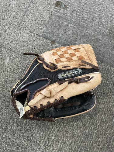 Used Louisville Slugger GE14-BN BB/SB Glove RH Throw Brown 10" 11614-S000234882