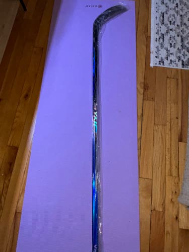 Senior Bauer Nexus Sync Left Hand Hockey Stick Benn curve (P92 with toe) 82 Flex Pro Stock (New)