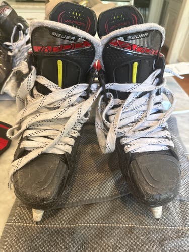 Black 2020 Bauer Vapor 2X Pro Hockey Skates Regular Width Size 4 (Used)