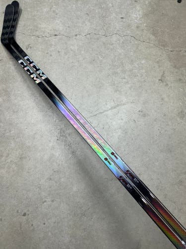 2 Pack 75 Flex P90TM Senior CCM Jetspeed FT8 Pro Left Hand Hockey Stick Pro Stock (New)