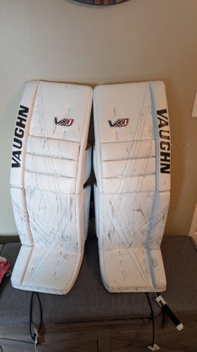 35" *Pro Demo* Vaughn VX1 Pro Carbon Goalie Leg Pads Pro Stock (Used)
