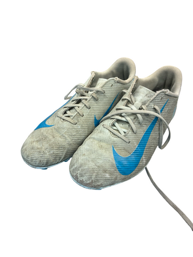 Used Nike Soccer Cleats Grey Senior 8 11682-S000131226