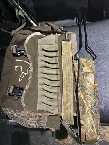 (New) Tangle Free Carriers / Used Hunting Shoulder Bag