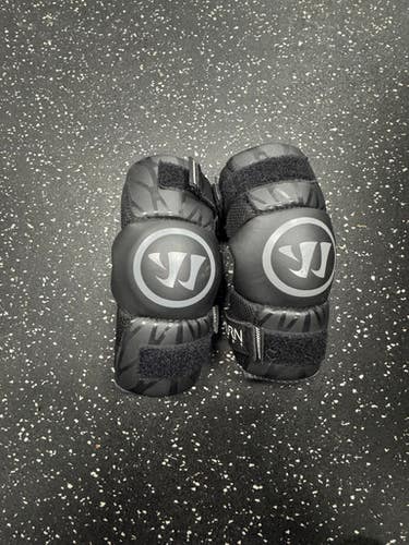 Used Warrior BURN NEXT Lacrosse Arm Pads/Guards Black XS 11849-S000039088