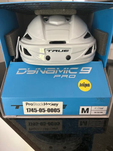 Medium True Dynamic 9 Helmet Pro Stock (New)