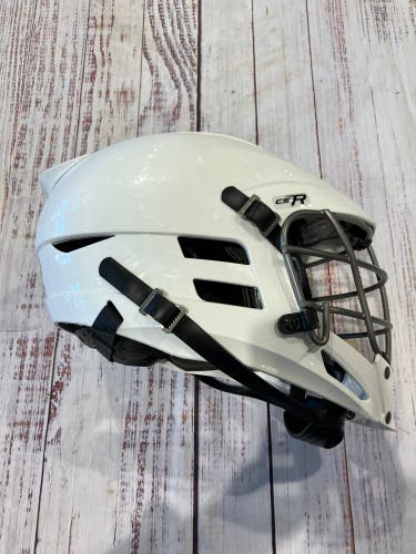 White Youth Unknown Cascade CS-R Youth Helmet (Used)