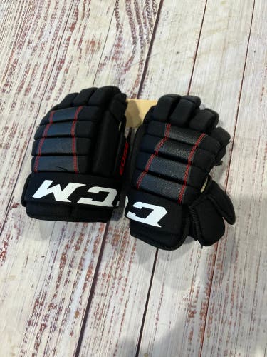 Black Junior CCM Edge Gloves 10" (Used)