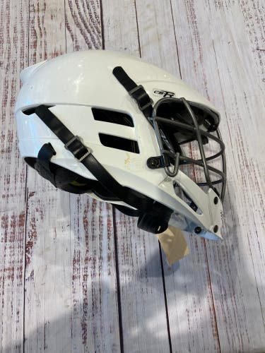 White Youth Unknown Cascade CS-R Youth Helmet (Used)