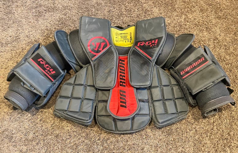 Small / Medium Warrior Ritual G4 Goalie Chest Protector (Used)