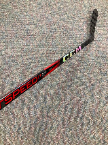 Junior CCM JetSpeed FT7 Pro Hockey Stick Left Hand P28 40 Flex (Used)