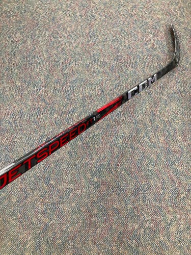 Intermediate CCM JetSpeed FT7 Pro Hockey Stick Right Handed P88 65 Flex (Used)
