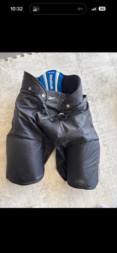 Senior Large Reebok 3K Hockey Pants (Used)