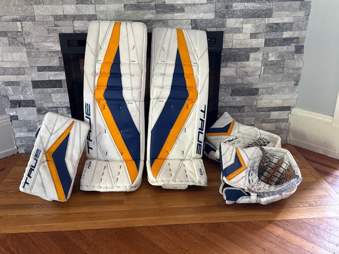 34" True Catalyst Px5 Regular Goalie Full Set (Used)