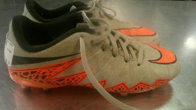 Used Nike Soccer Cleats Grey Junior 05 11868-S000068922