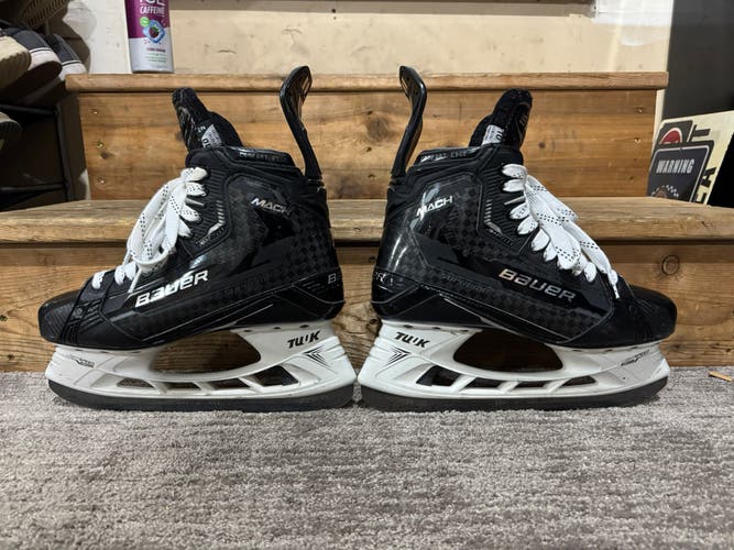 Bauer Supreme Mach Hockey Skates Size 10 Fit 2 (Used)