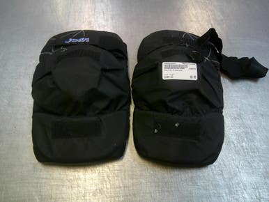 Used Inline Kneepads Black LG 11339-S000200087
