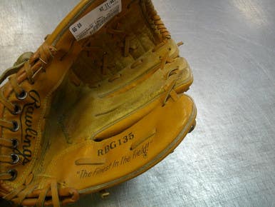 Used Wilson PRO MODEL BB/SB Glove RH Throw Brown 11 1/4" 11339-S000200232