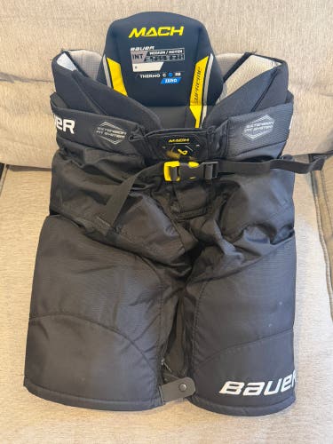 Intermediate Medium Bauer Supreme Mach Hockey Pants (Used)