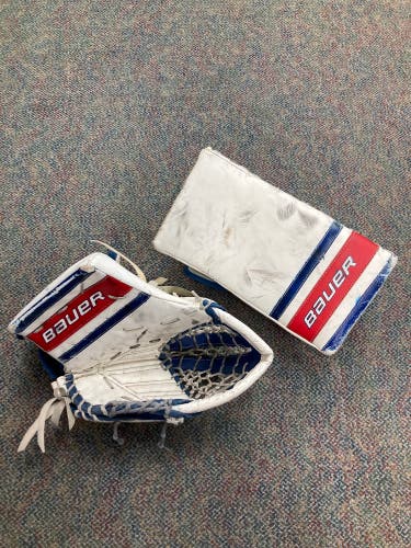 Junior Bauer Supreme One.7 Goalie Gloves & Blockers Regular (Used)