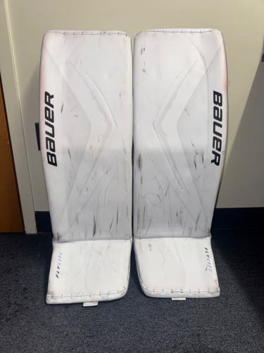 XL Bauer FlyLite Goalie Leg Pads (Used)