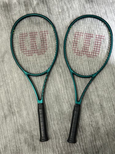 Adult Wilson Blade 98 V9 Tennis Racquet (Used)